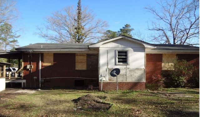 12 E Sassafras St., Andrews, SC 29510