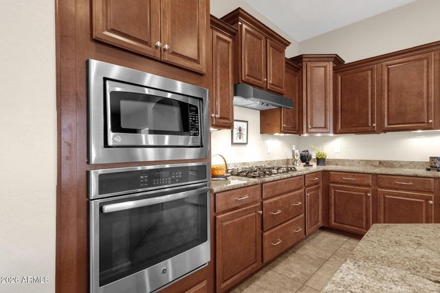 2593 E Plum Street, Gilbert, AZ 85298