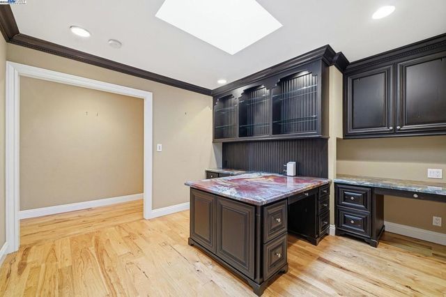 66 Oakridge Ct, Danville, CA 94526