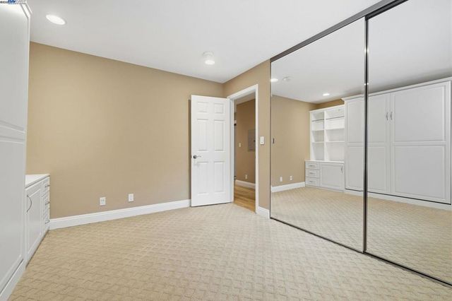 66 Oakridge Ct, Danville, CA 94526