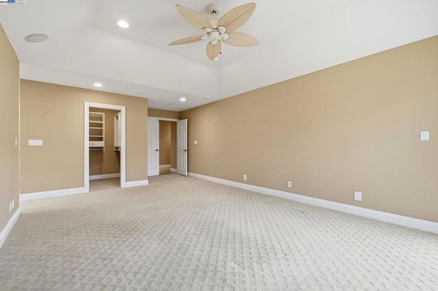 66 Oakridge Ct, Danville, CA 94526