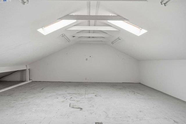 66 Oakridge Ct, Danville, CA 94526