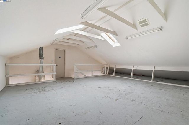 66 Oakridge Ct, Danville, CA 94526