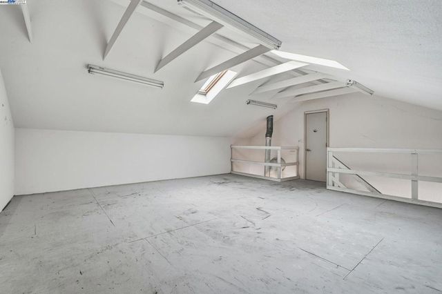 66 Oakridge Ct, Danville, CA 94526