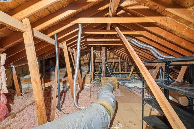 66 Oakridge Ct, Danville, CA 94526