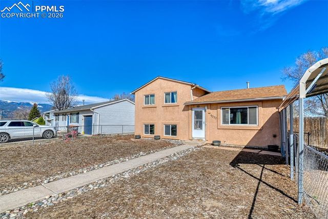 4032 Colony Hills Circle, Colorado Springs, CO 80916