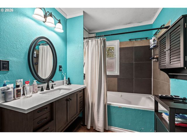 3003 RIVER Rd, Eugene, OR 97404