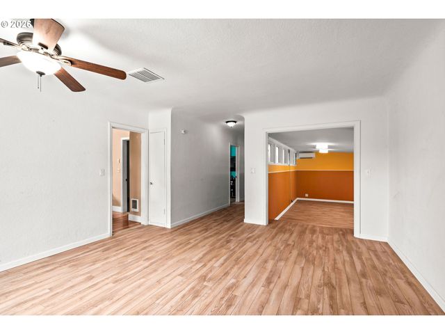 3003 RIVER Rd, Eugene, OR 97404