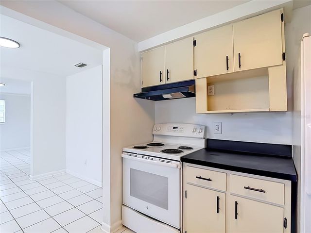 4416 N JOHN BELL JR DRIVE, Tampa, FL 33610