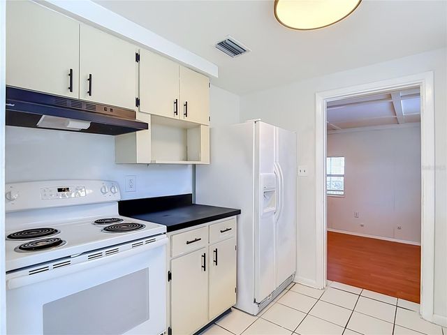 4416 N JOHN BELL JR DRIVE, Tampa, FL 33610