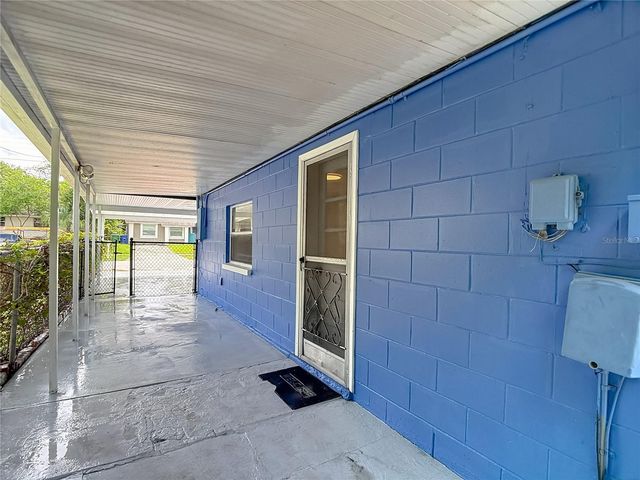 4416 N JOHN BELL JR DRIVE, Tampa, FL 33610
