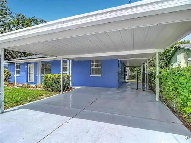 4416 N JOHN BELL JR DRIVE, Tampa, FL 33610