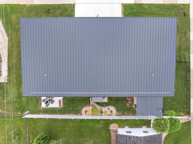 1751 S ONEIDA STREET, Green Bay, WI 54304