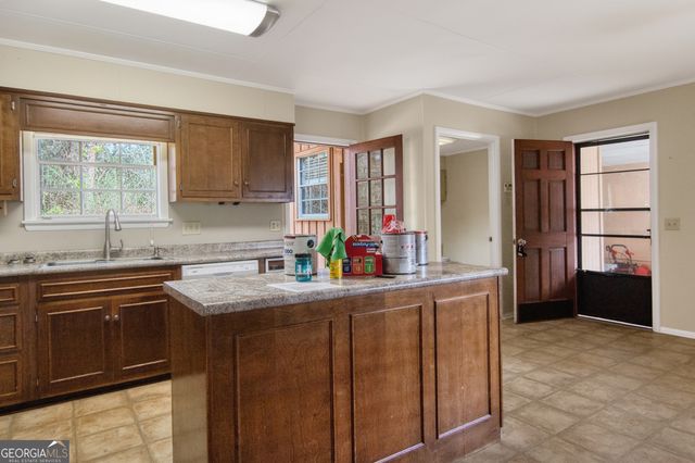 9441 Ga. HWY 169, Glennville, GA 30427