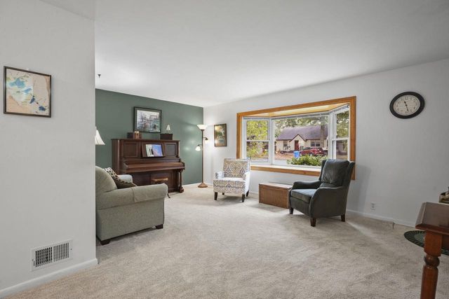 4707 Winnequah Road, Monona, WI 53716
