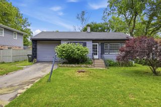 1112 Spruce Street, Lake In The Hills, IL 60156