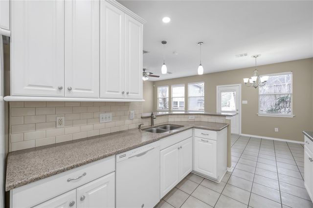 19 Peachridge Place, The Woodlands, TX 77382