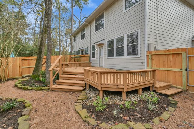 19 Peachridge Place, The Woodlands, TX 77382