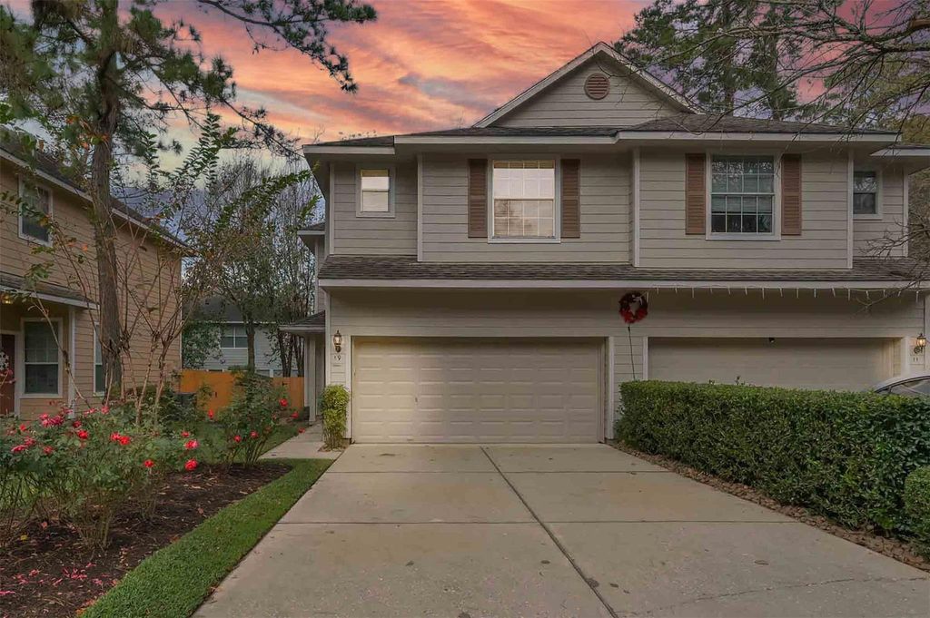 19 Peachridge Place, The Woodlands, TX 77382