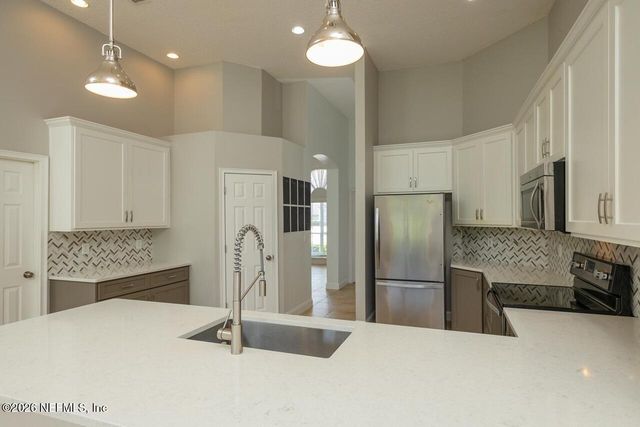 1852 HICKORY TRACE Drive, Fleming Island, FL 32003