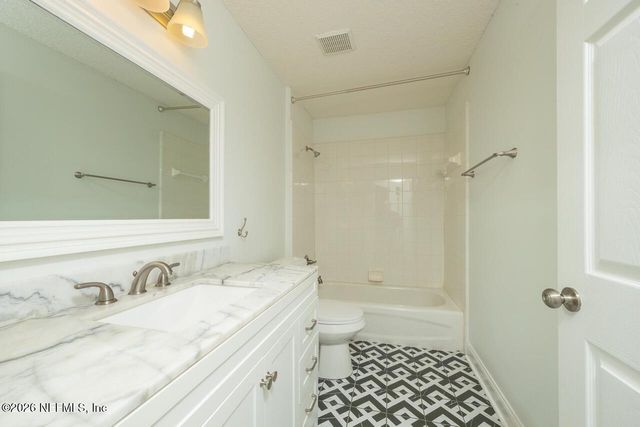 1852 HICKORY TRACE Drive, Fleming Island, FL 32003