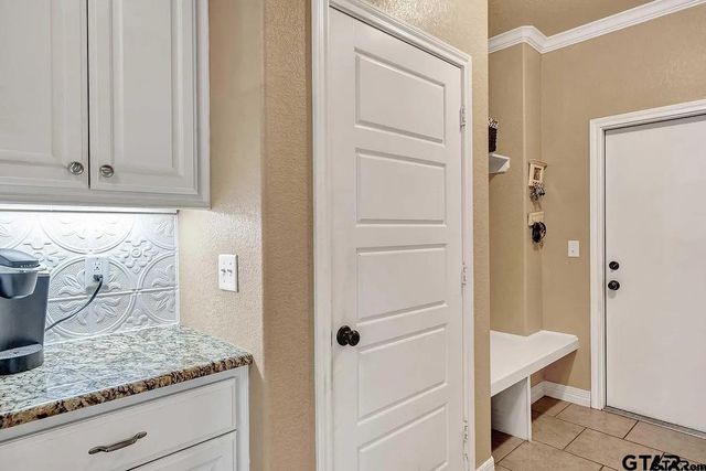 16165 Chris Ln, Tyler, TX 75703