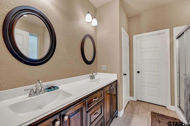 16165 Chris Ln, Tyler, TX 75703