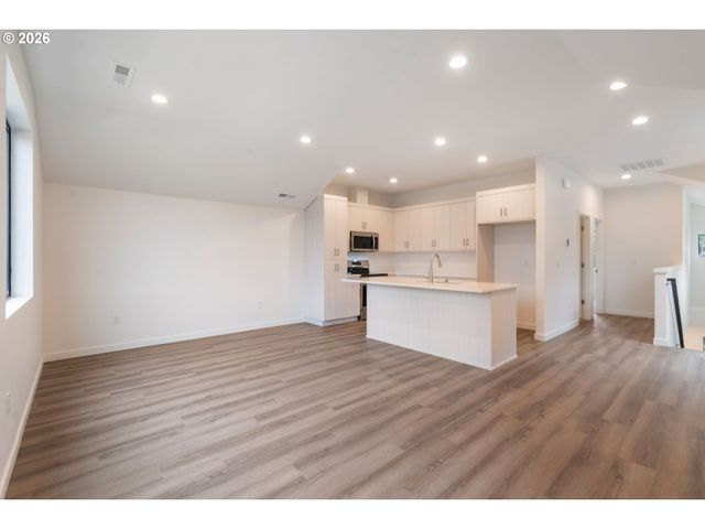 5107 Ne 113TH Loop, Vancouver, WA 98686