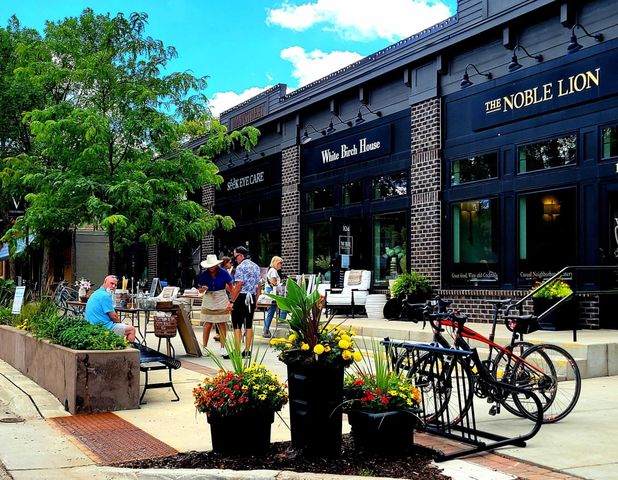 5065 Kerber Court, Victoria, MN 55386