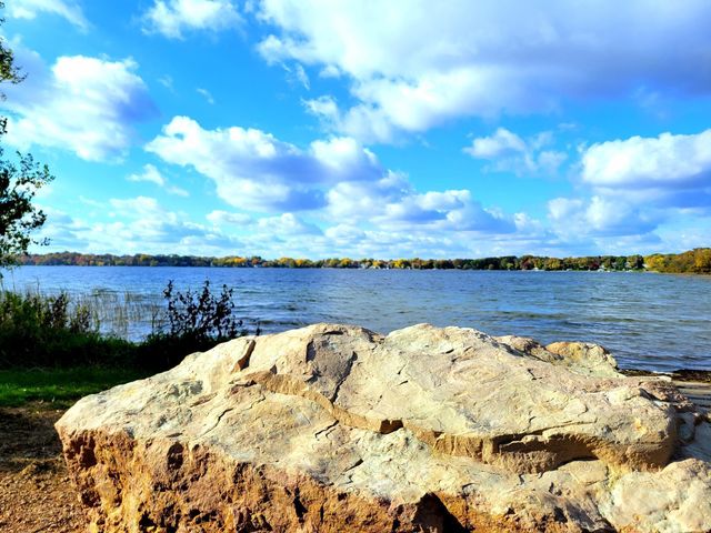 5065 Kerber Court, Victoria, MN 55386