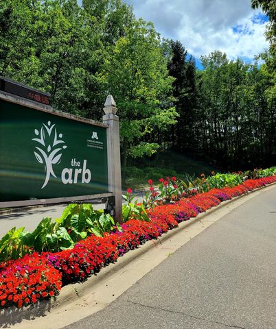 5065 Kerber Court, Victoria, MN 55386