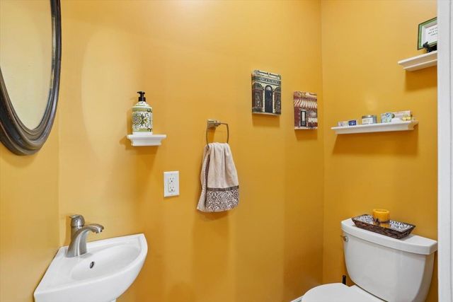 121 Boyd Road, Portsmouth, NH 03801