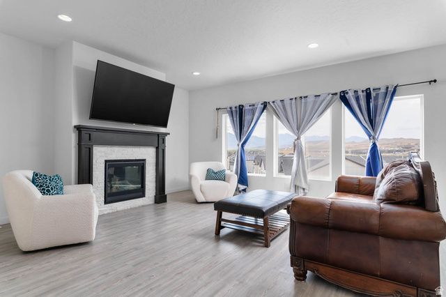 9307 N TAMPA DR, Eagle Mountain, UT 84005