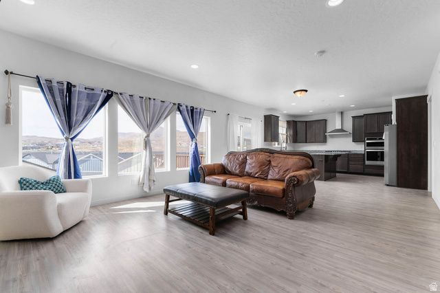 9307 N TAMPA DR, Eagle Mountain, UT 84005