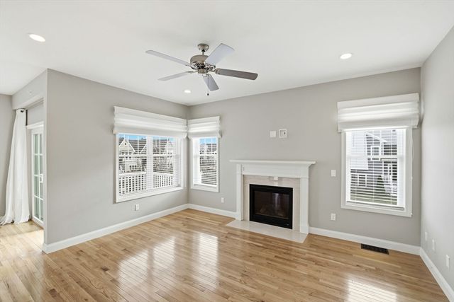 20 Daisy Ln, Plymouth, MA 02360