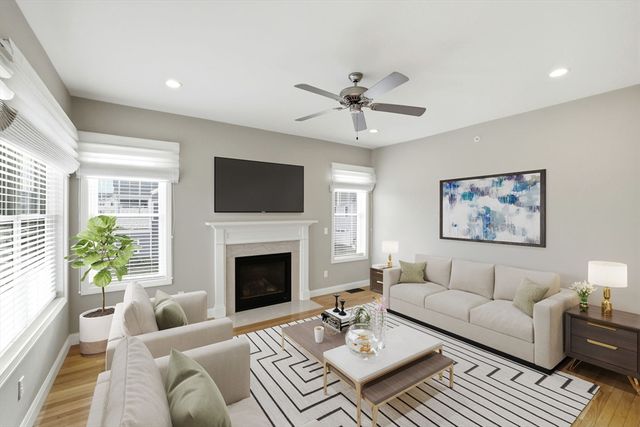 20 Daisy Ln, Plymouth, MA 02360