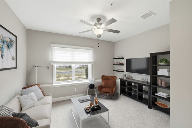 20 Daisy Ln, Plymouth, MA 02360