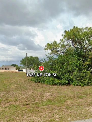 1623 NE 17th ST, Cape Coral, FL 33909