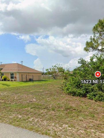 1623 NE 17th ST, Cape Coral, FL 33909