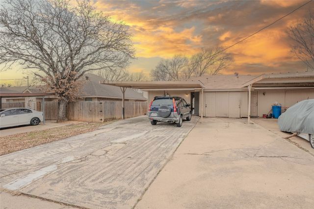 527 Crowley Road, Arlington, TX 76012