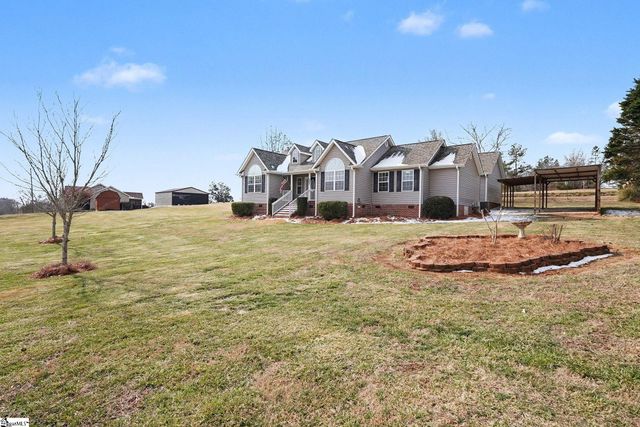121 Bridgewater Road, Pickens, SC 29671