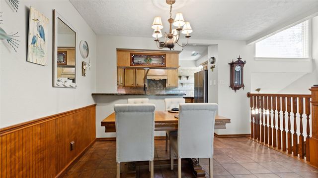 655 Davis Road, League City, TX 77573