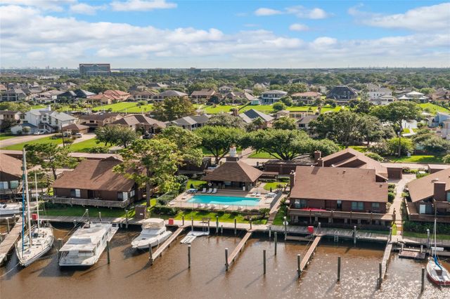 655 Davis Road, League City, TX 77573