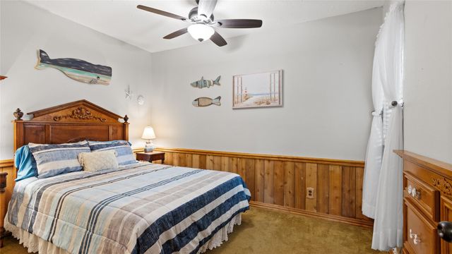 655 Davis Road, League City, TX 77573