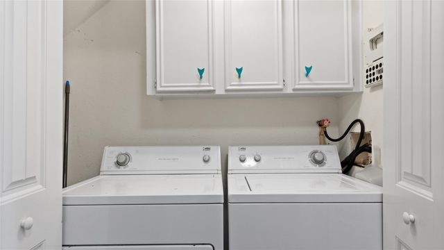 655 Davis Road, League City, TX 77573
