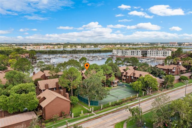 655 Davis Road, League City, TX 77573