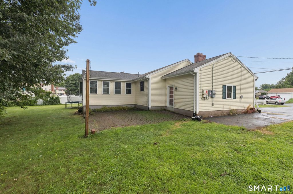 61 University Avenue, East Hartford, CT 06108