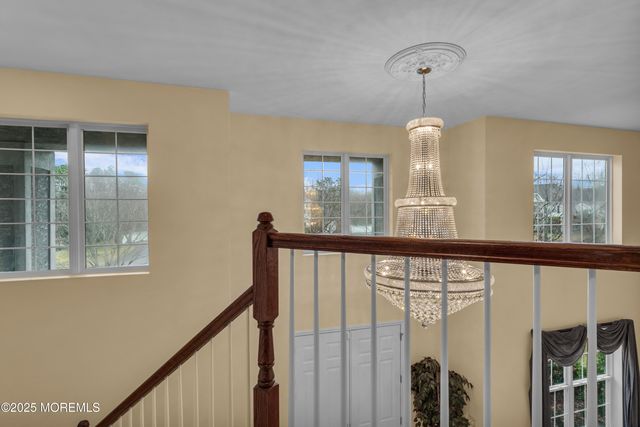 27 Stonehenge Court, Jackson, NJ 08527