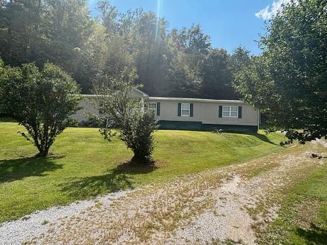 70 Spruce Pine Road, Woollum, KY 40906