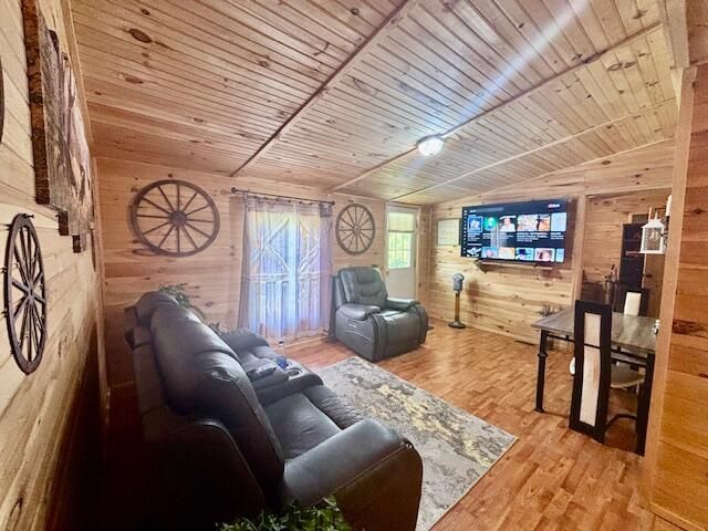 70 Spruce Pine Road, Woollum, KY 40906